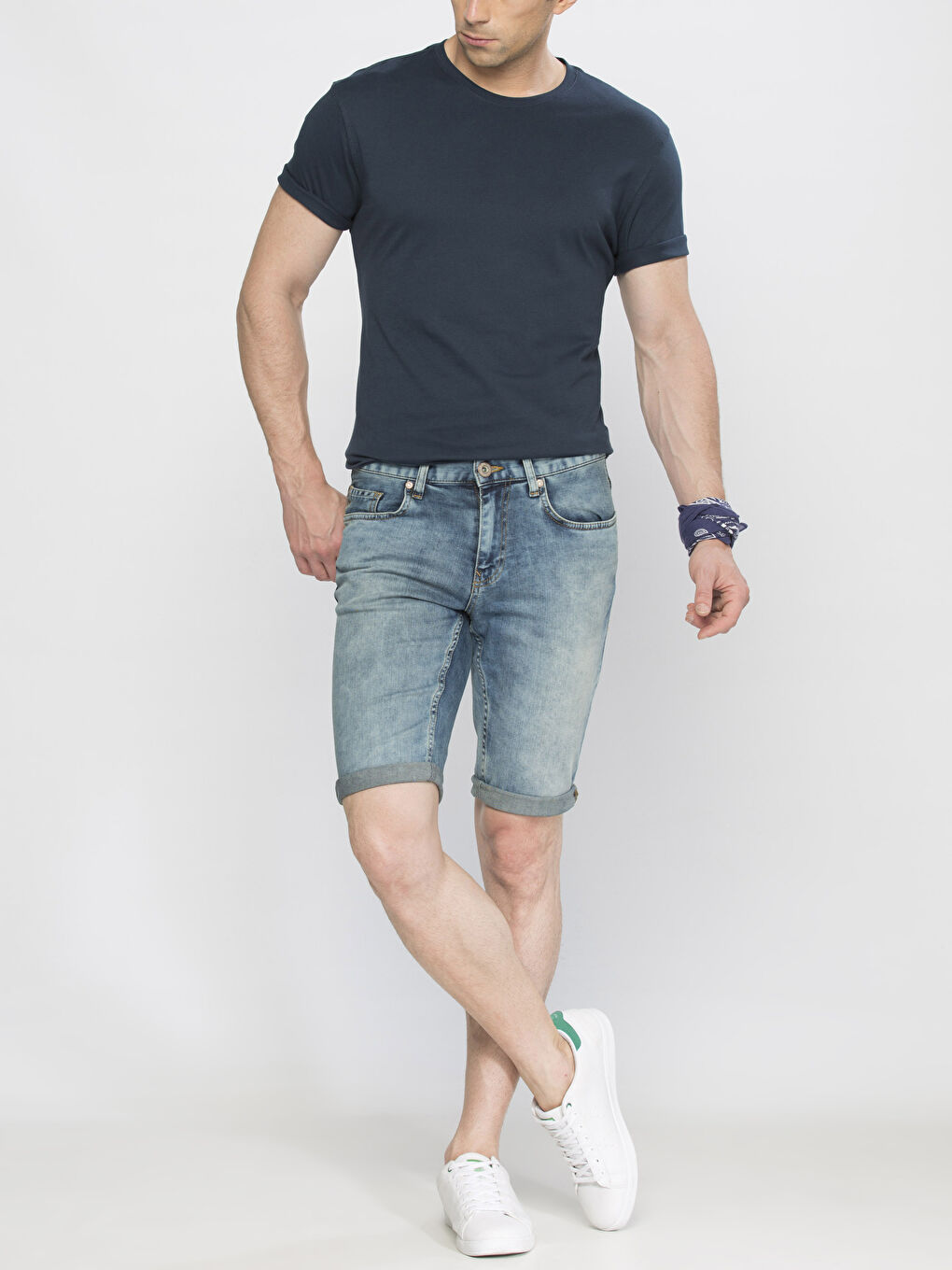 تيشيرت قطن كم قصير ياقة دائرية سادة-2