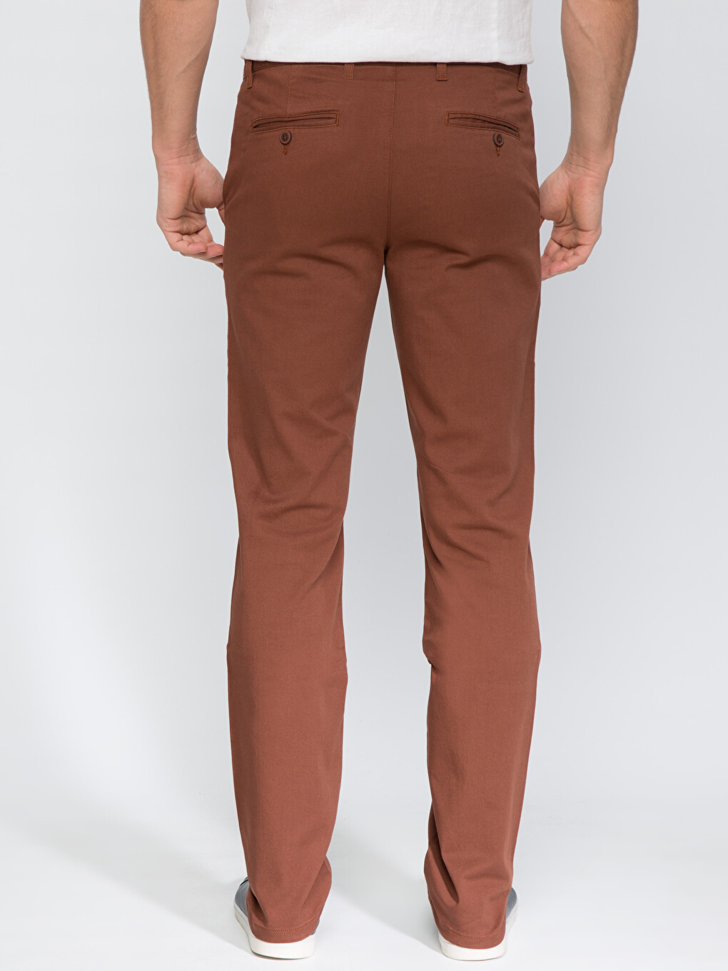 LCWAIKIKI Classic Man Brown Chino Trousers - 6K1277Z8-JEH | LC Waikiki