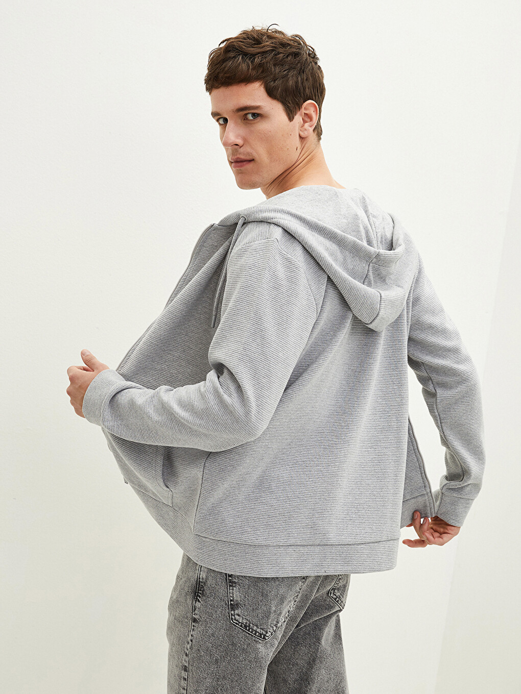 Gri Kapüşonlu Erkek Fermuarlı Sweatshirt-1
