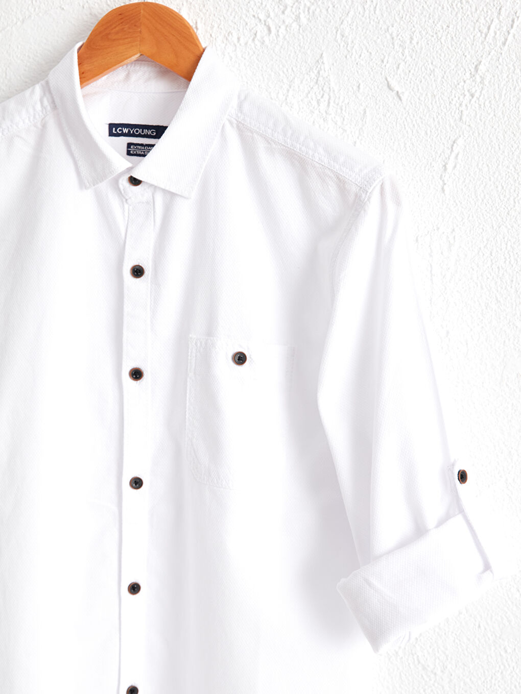 قميص بقصة ضيقة جدًا بأكمام طويلة من قماش بوبلين تويل-1