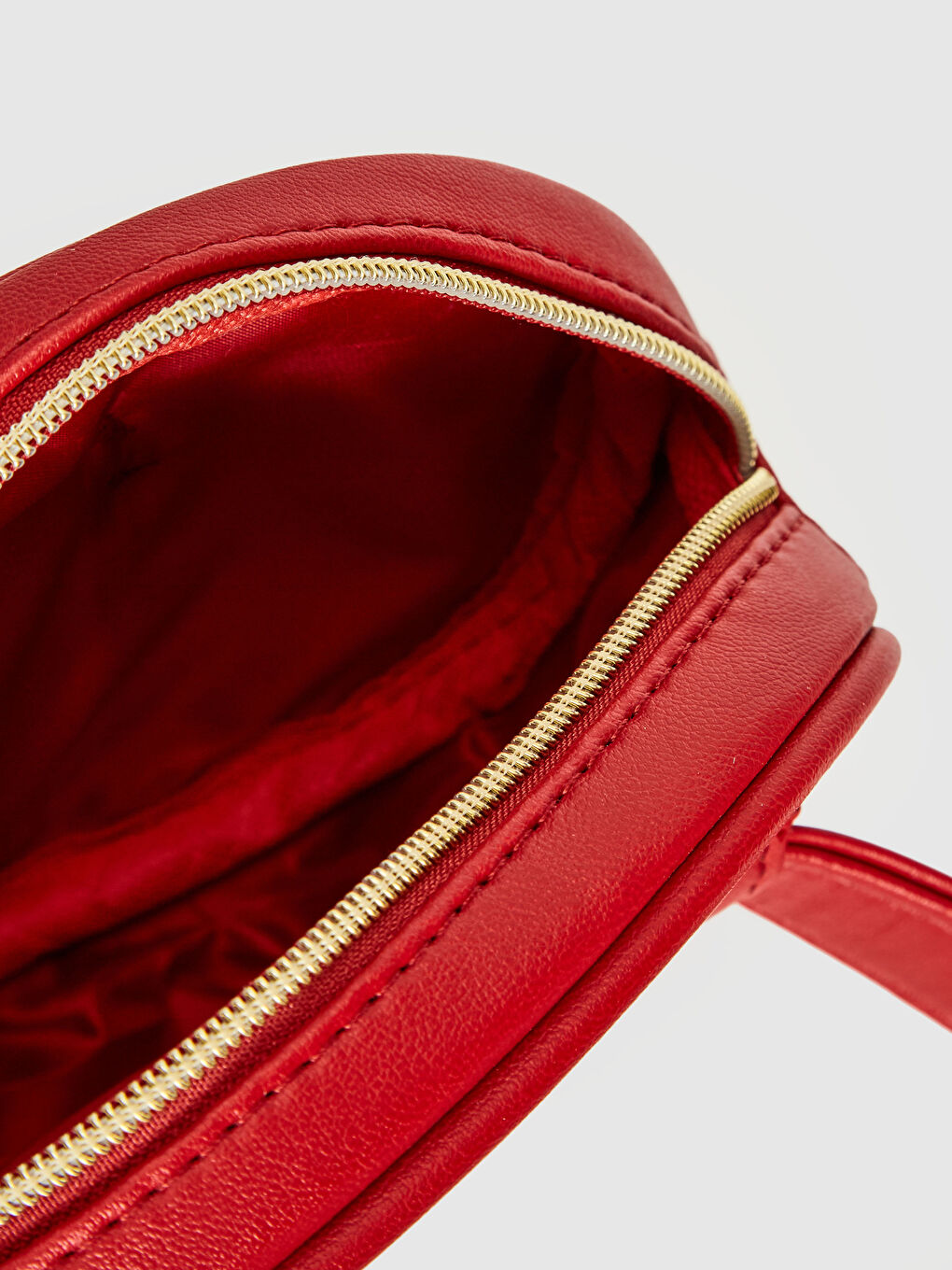 شنطة خصر جلد صناعي-1