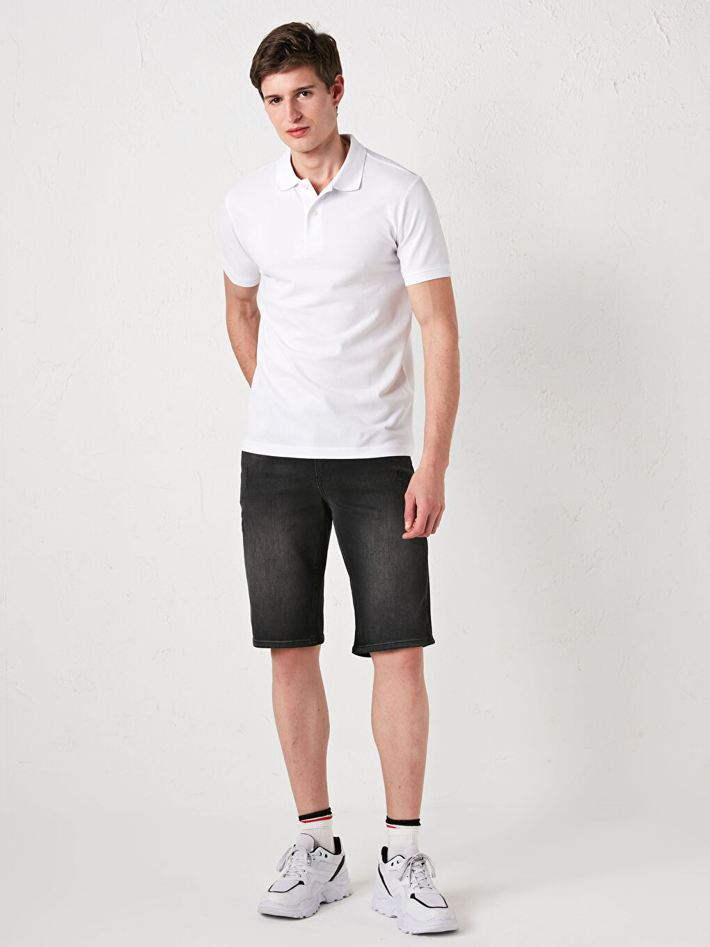 Beyaz Polo Yaka Kısa Kollu Pike Erkek Tişört-2
