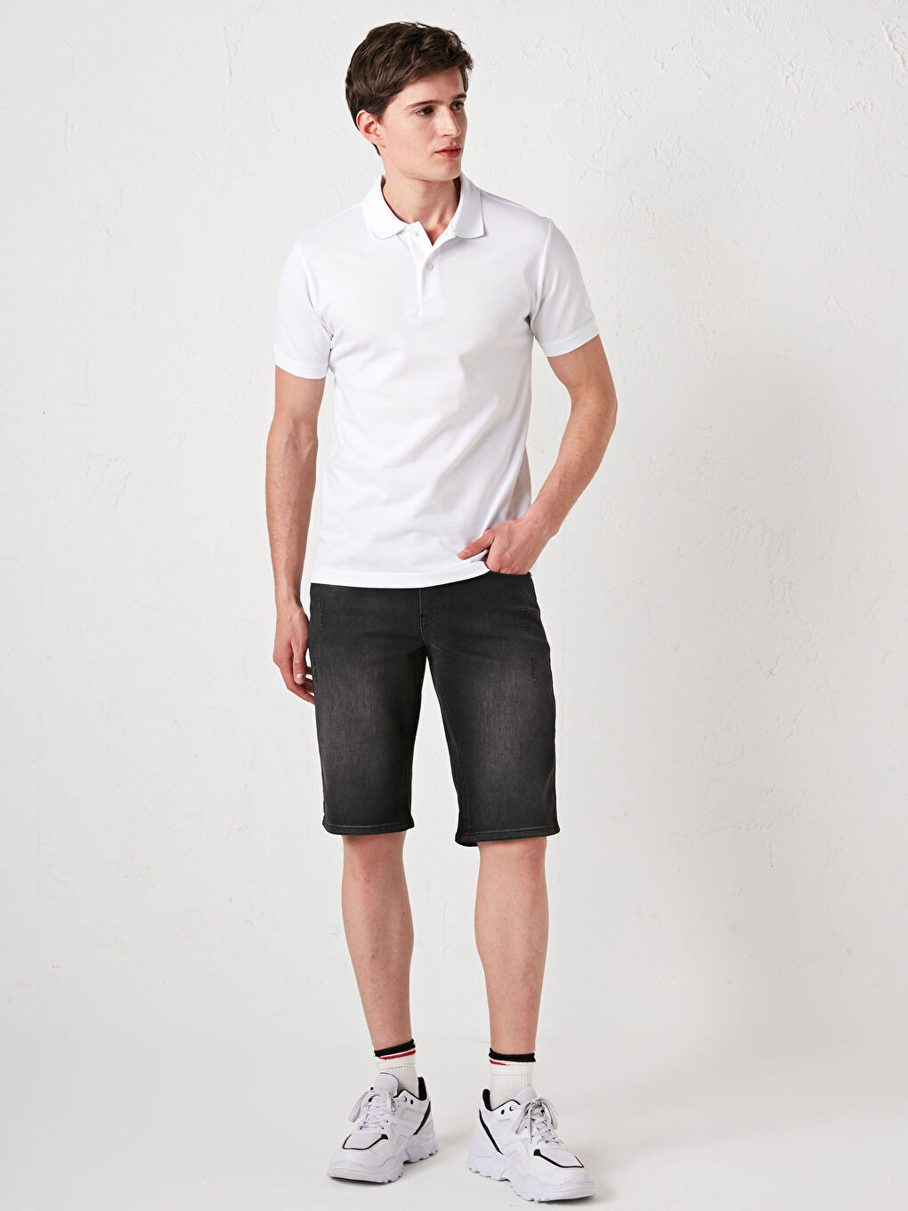 Beyaz Polo Yaka Kısa Kollu Pike Erkek Tişört-3