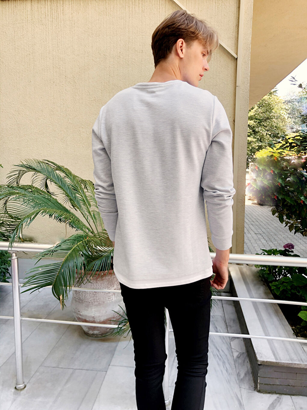 Gri Bisiklet Yaka Uzun Kollu Basic Erkek Sweatshirt-1