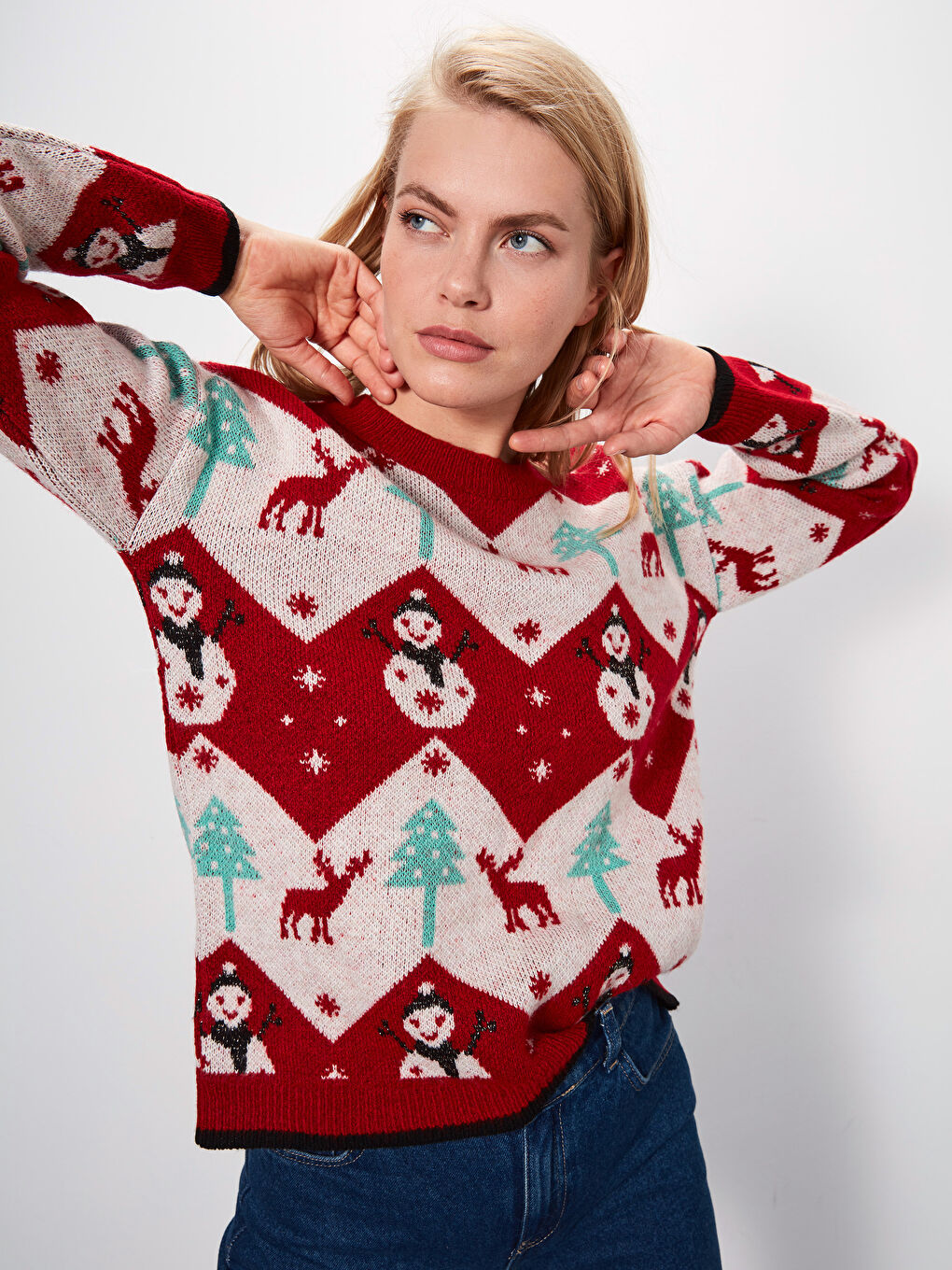 كنزة صوفية تريكو بطابع رأس السنة