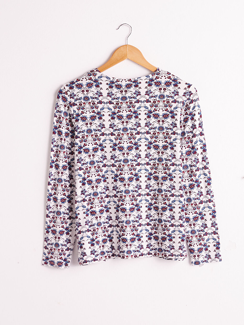 Figured Long Sleeve T-Shirt-7
