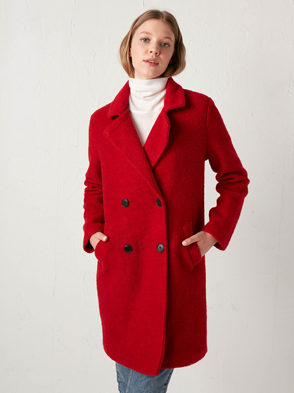 Kırmızı Yakalı Kalın Uzun Kollu Kadın Kaşe Kaban-1