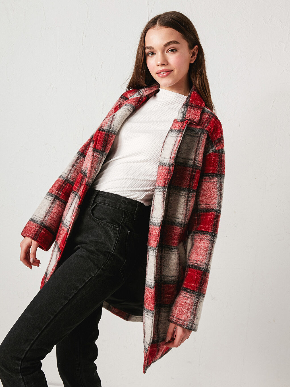 Kırmızı Gömlek Yaka Ekose Uzun Kollu Kadın Kaşe Kaban-4