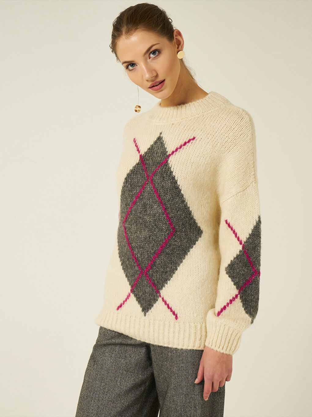 Ekru Join Us Baklava Desenli Uzun Kollu Kadın Kazak-1