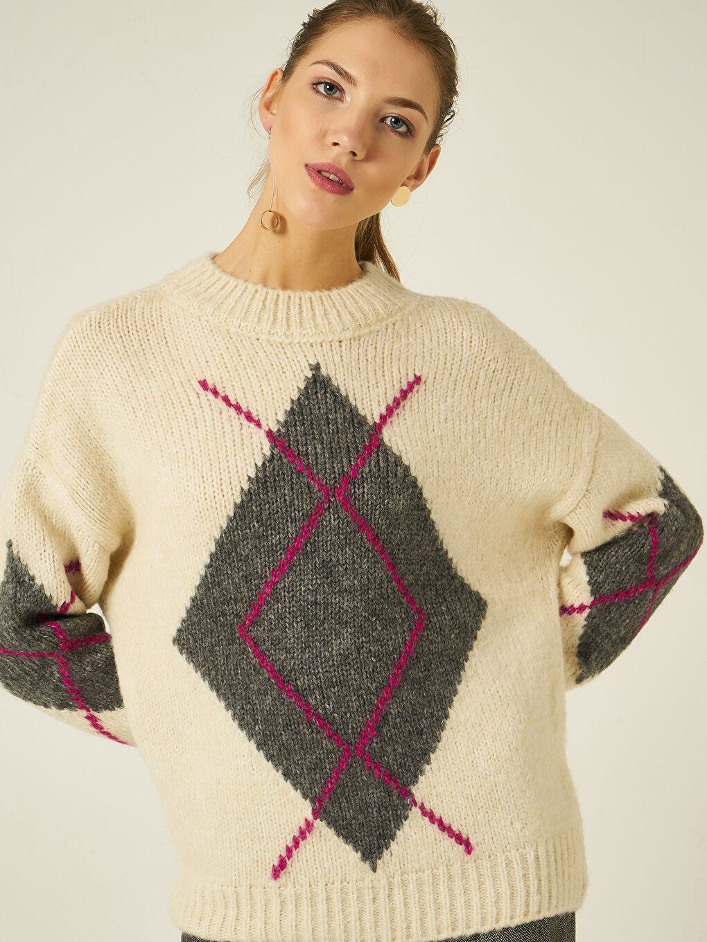 Ekru Join Us Baklava Desenli Uzun Kollu Kadın Kazak-2