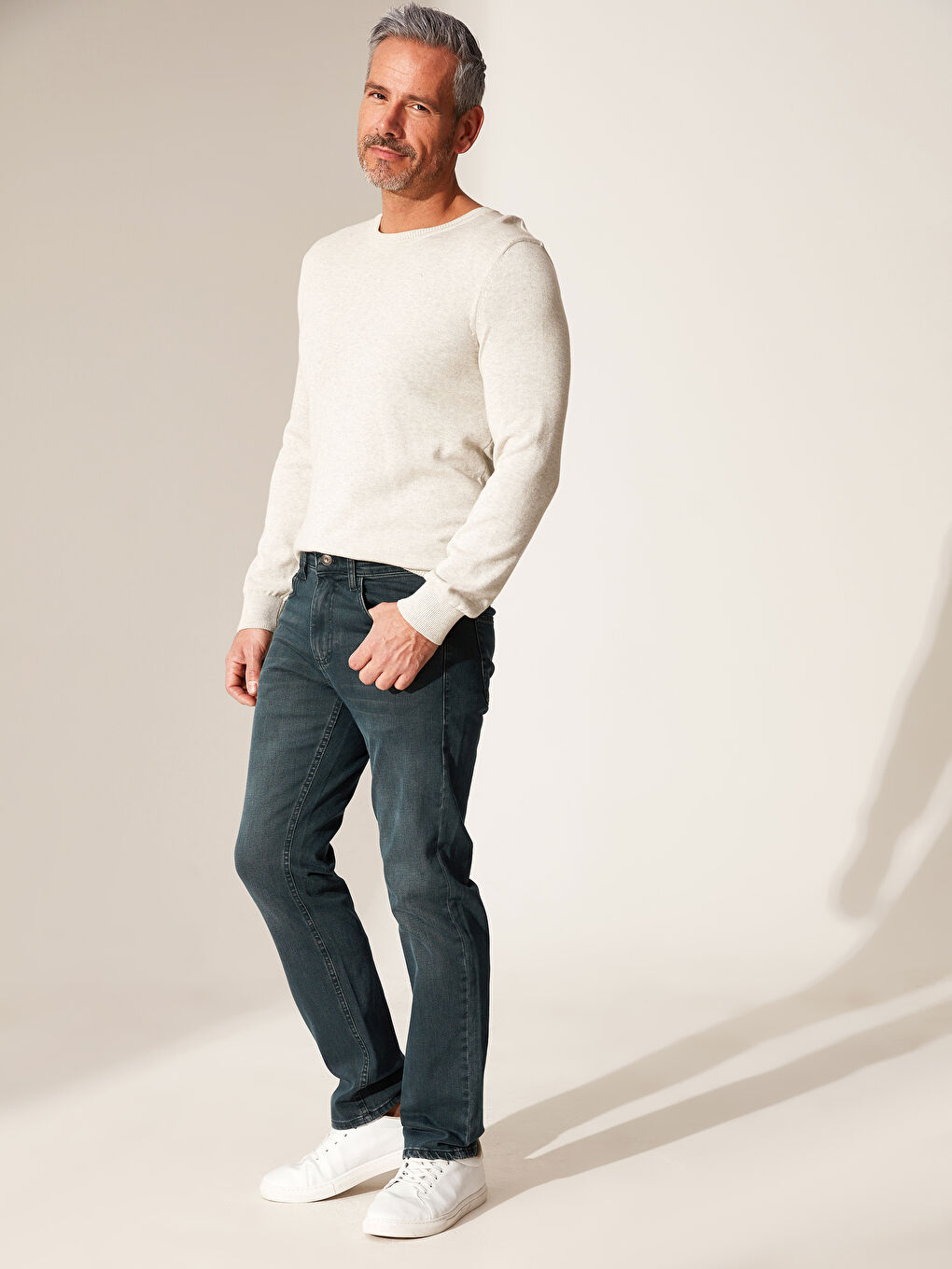 879 جينز عادي للرجال