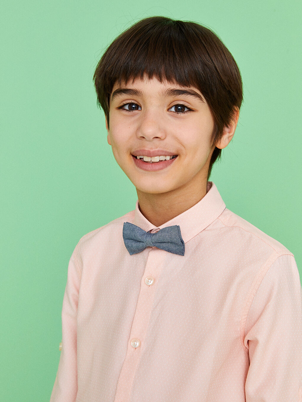 Pembe Kendinden Desenli Uzun Kollu Erkek Çocuk Gömlek ve Papyon-1