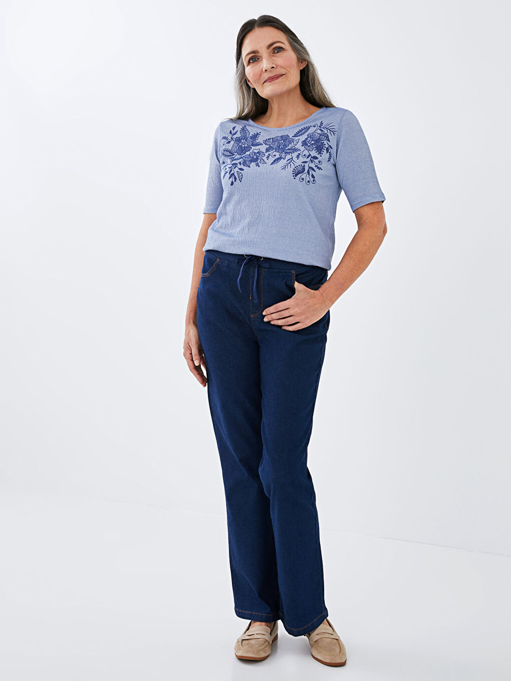 Mavi Beli Lastikli Düz Paça Kadın Jean Pantolon-4