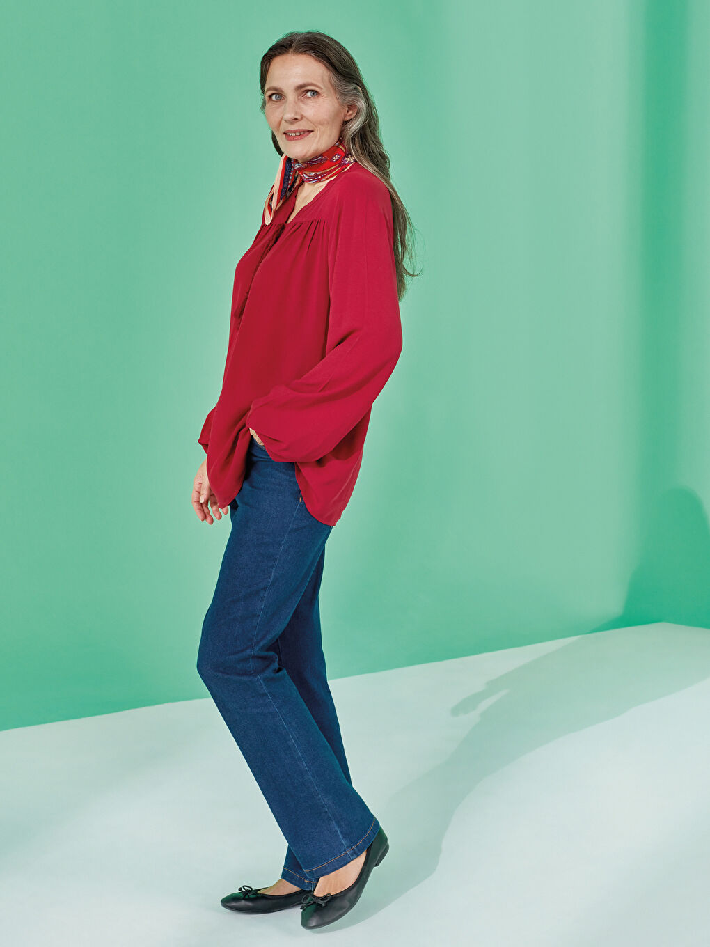 Mavi Beli Lastikli Düz Paça Kadın Jean Pantolon-1