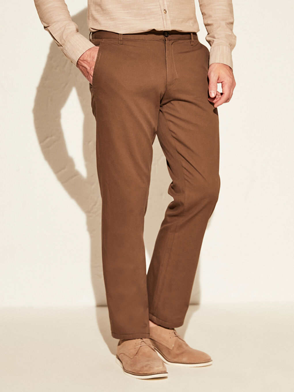 Kahverengi Geniş Kalıp Gabardin Erkek Chino Pantolon-2