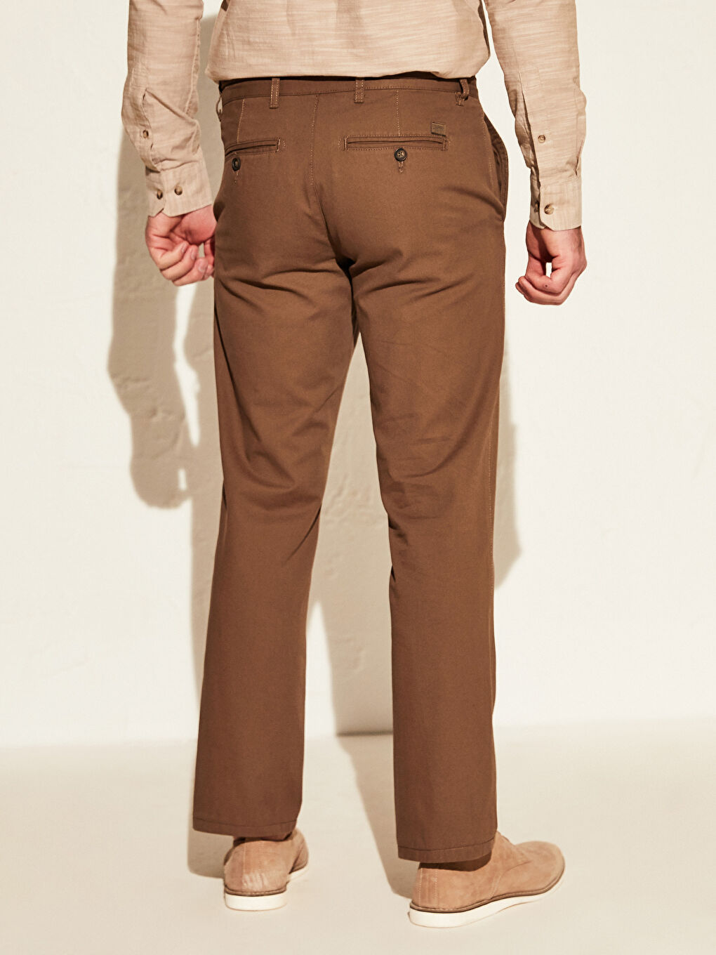 Kahverengi Geniş Kalıp Gabardin Erkek Chino Pantolon-3