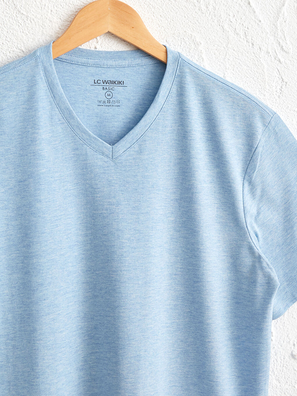 Базовая мужская футболка из хлопка с V-образным вырезом и короткими рукавами-2