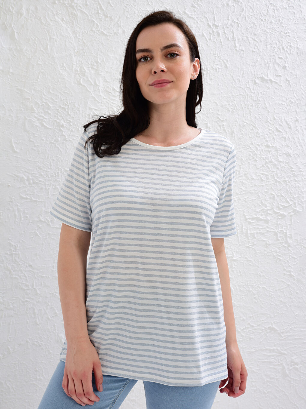 Lacivert Çizgili Esnek Kısa Kollu Kadın Tişört