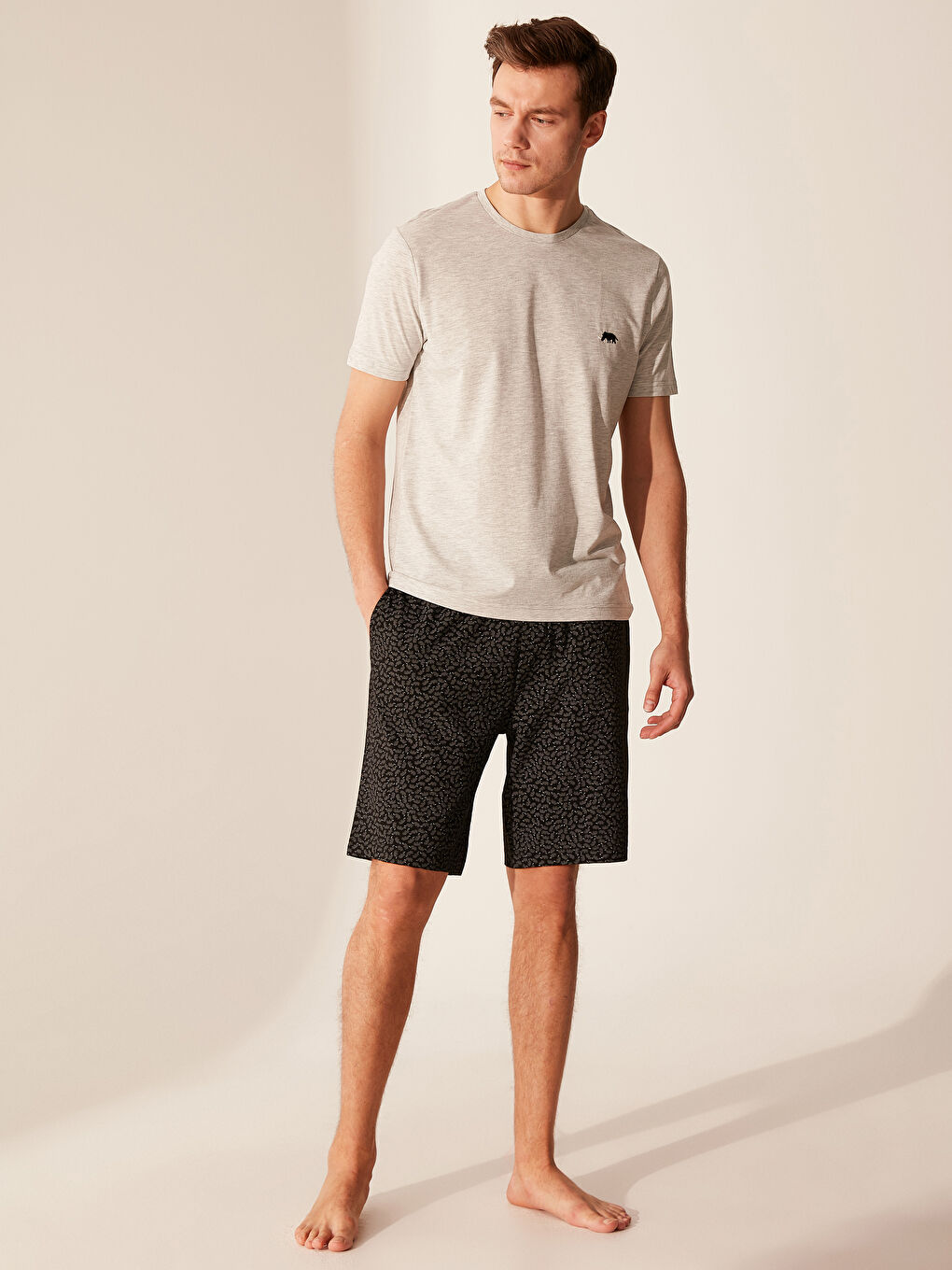 Siyah Standart Kalıp Erkek Şortlu Pijama Takımı-1
