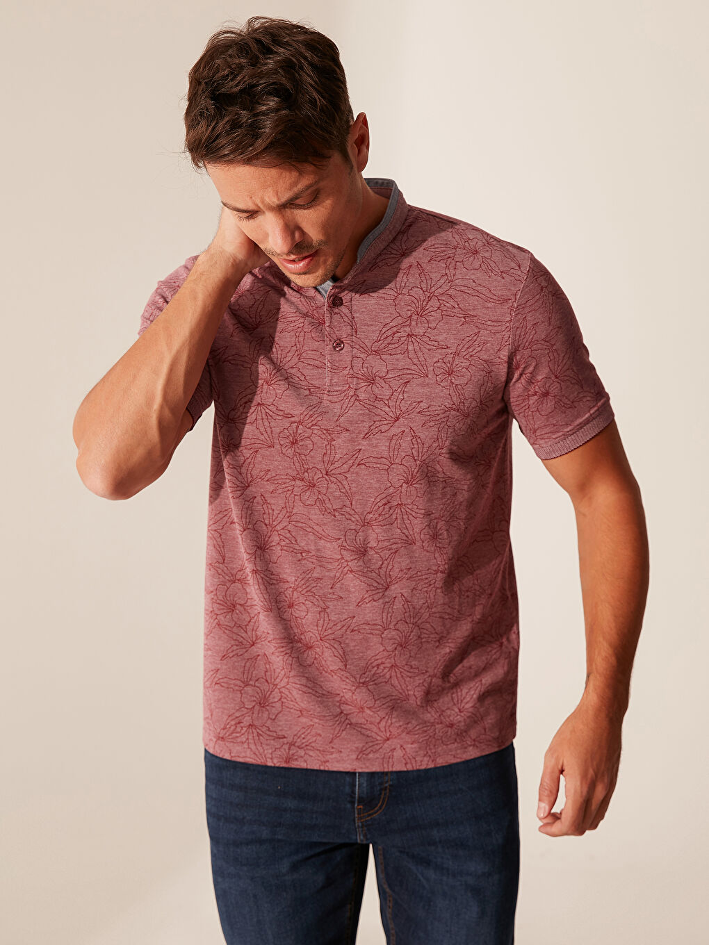 Bordo Hakim Yaka Kısa Kollu Desenli Erkek Tişört-1