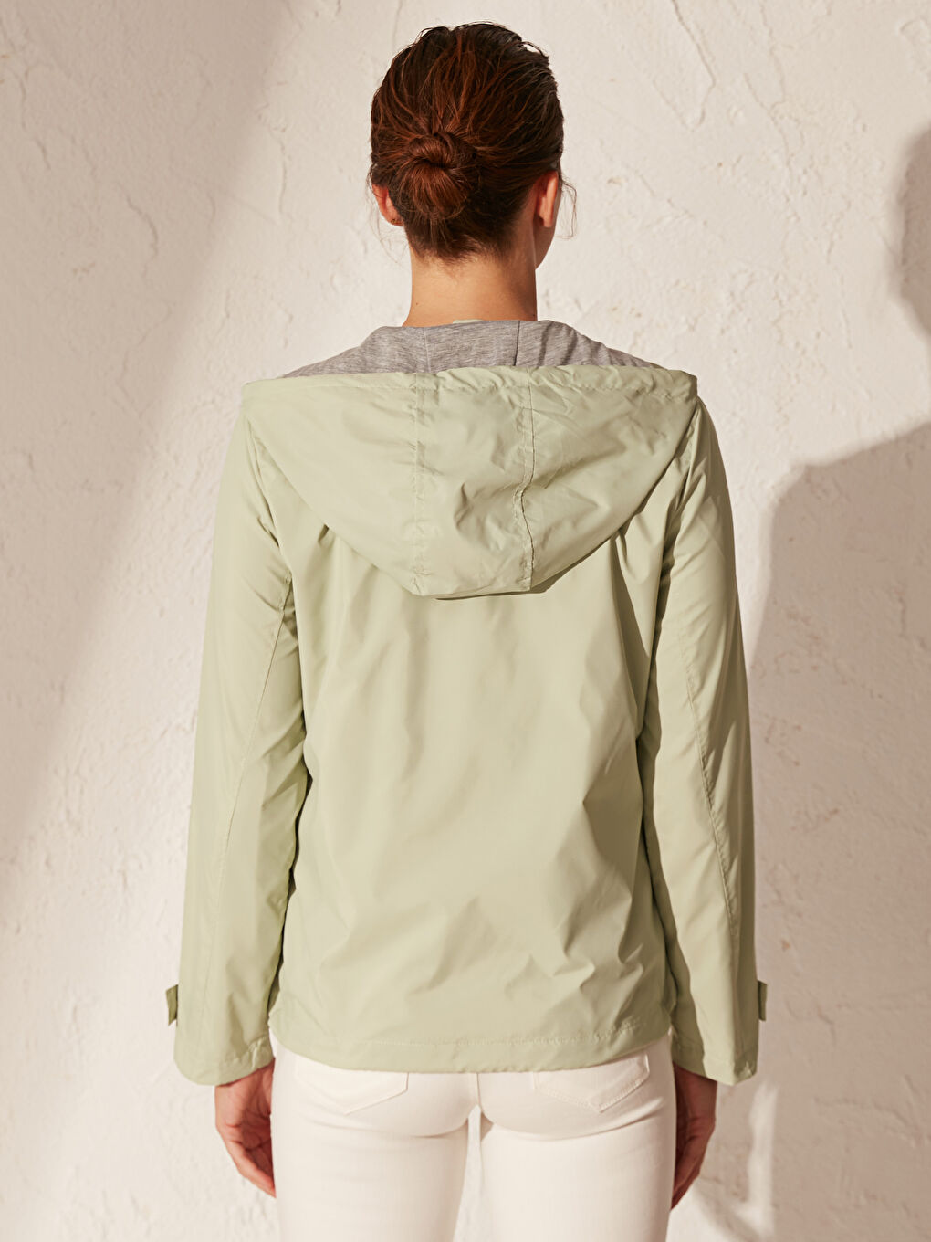 Yeşil Kapüşonlu İnce Yağmurluk-4