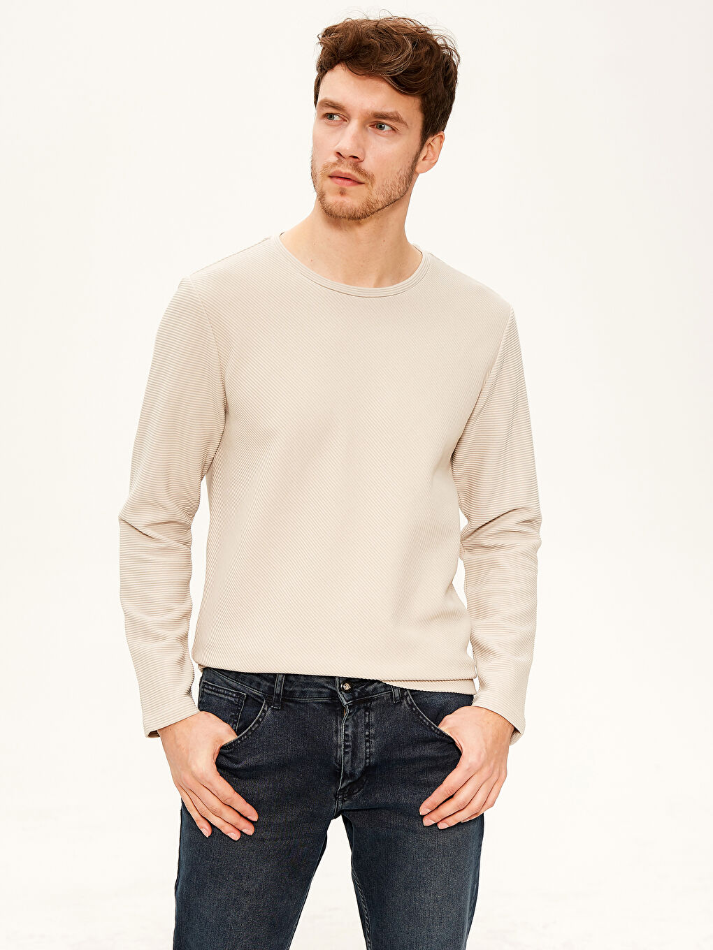 Bej Bisiklet Yaka Uzun Kollu Basic Tişört-2