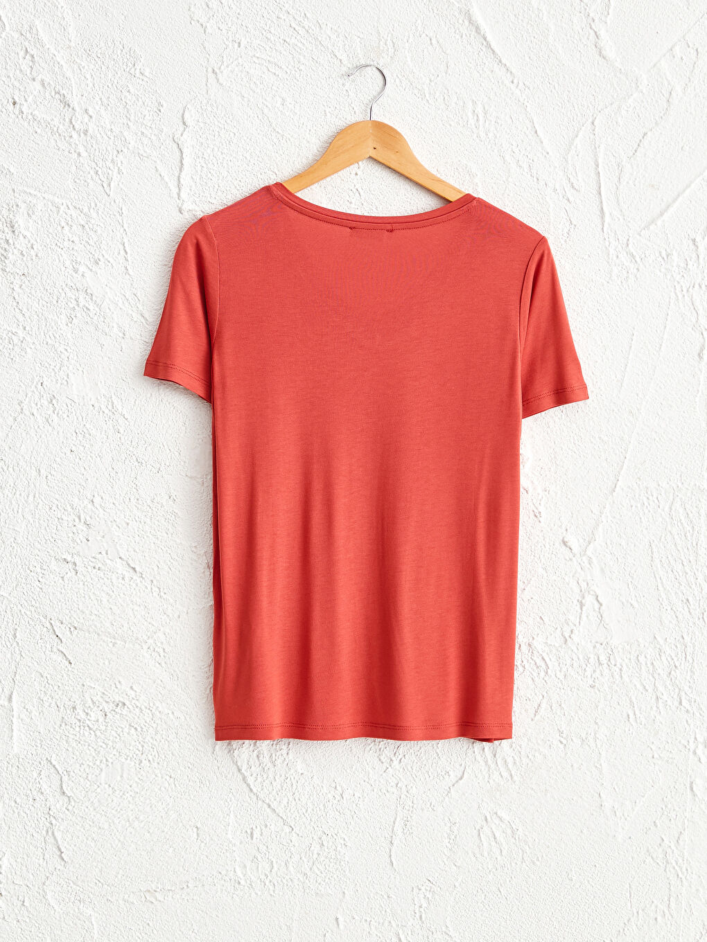 Kahverengi V Yaka Viskon Tişört-1