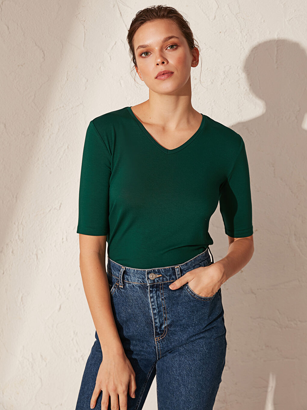 Yeşil V Yaka Viskon Tişört