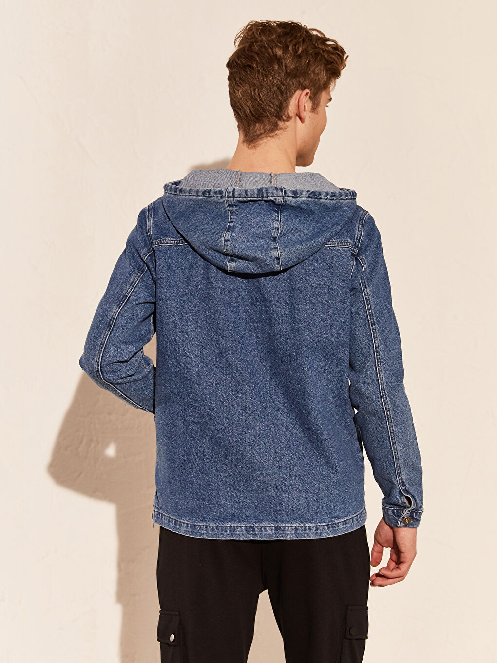 Standard Pattern Kangaroo Men's Jean Jacket-2