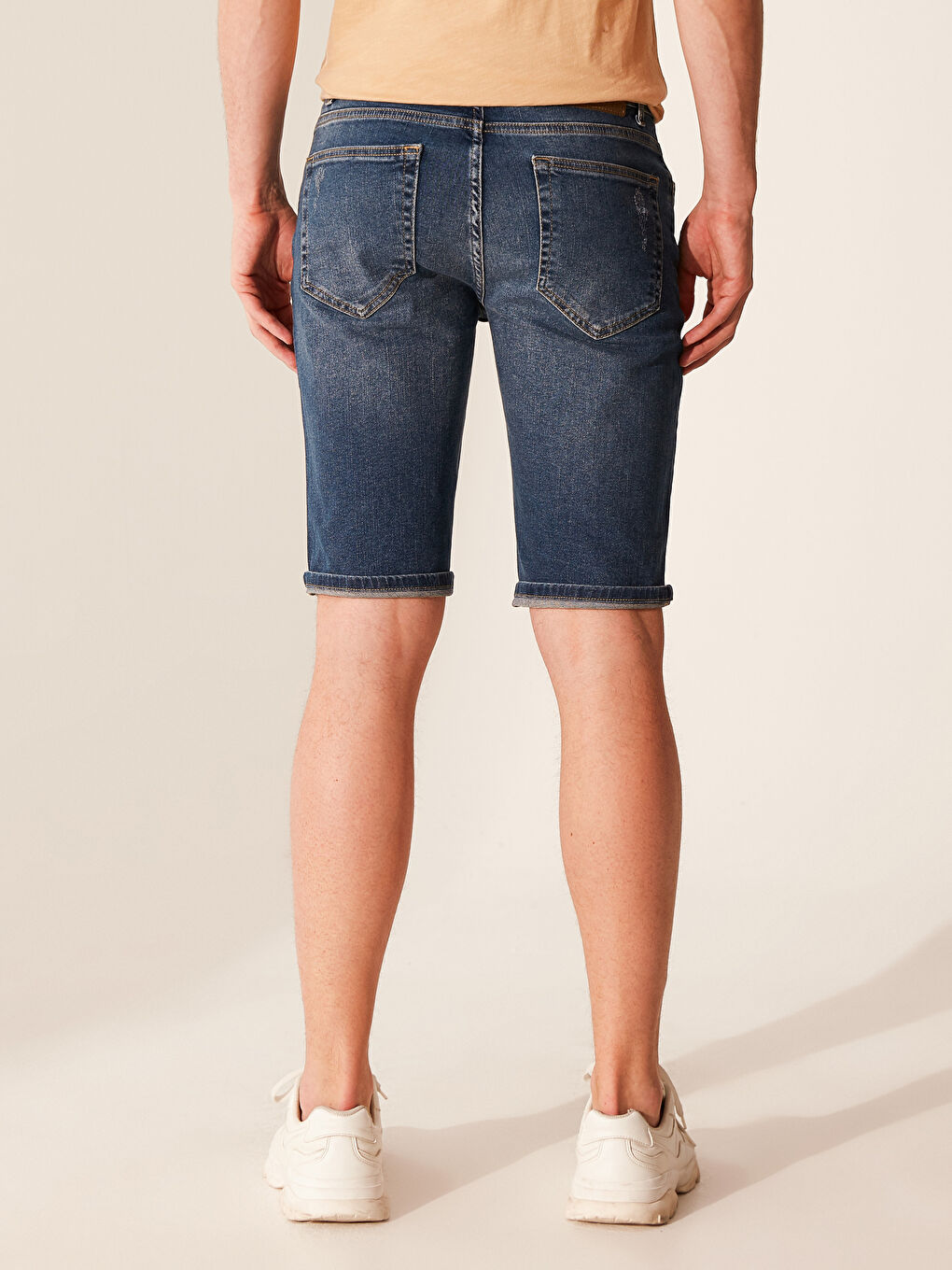 شورت جينز بقصة عادية-3