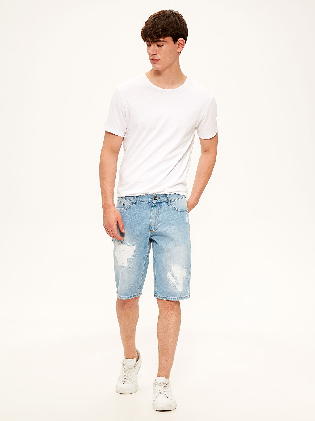 شورت دينيم عادي للرجال-1