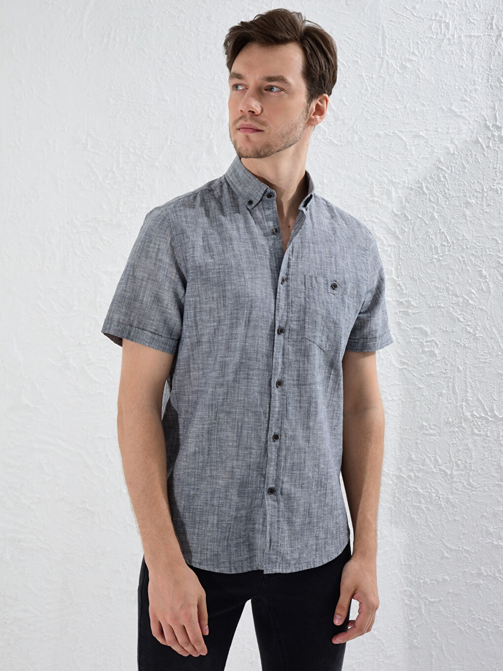LCWAIKIKI Basic Regular Fit Short Sleeve Shirt -0S5723Z8-CWN