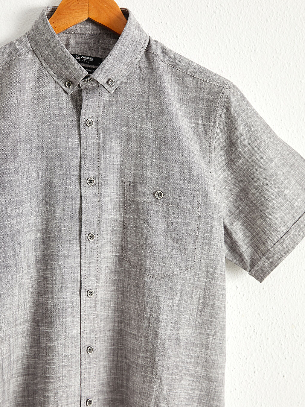 LCWAIKIKI Basic Regular Fit Short Sleeve Shirt -0S5723Z8-CWN