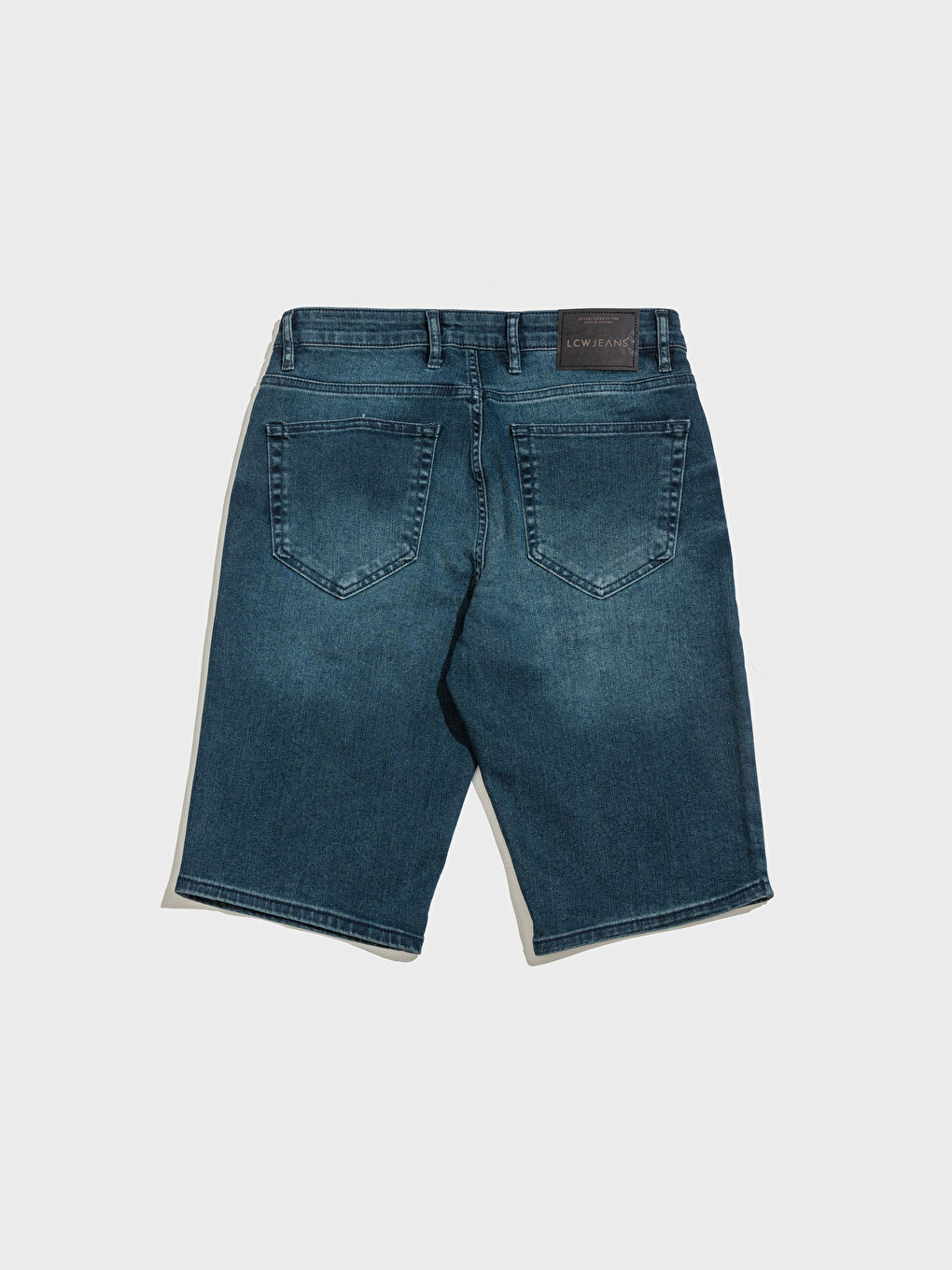 شورت دينيم عادي للرجال-1