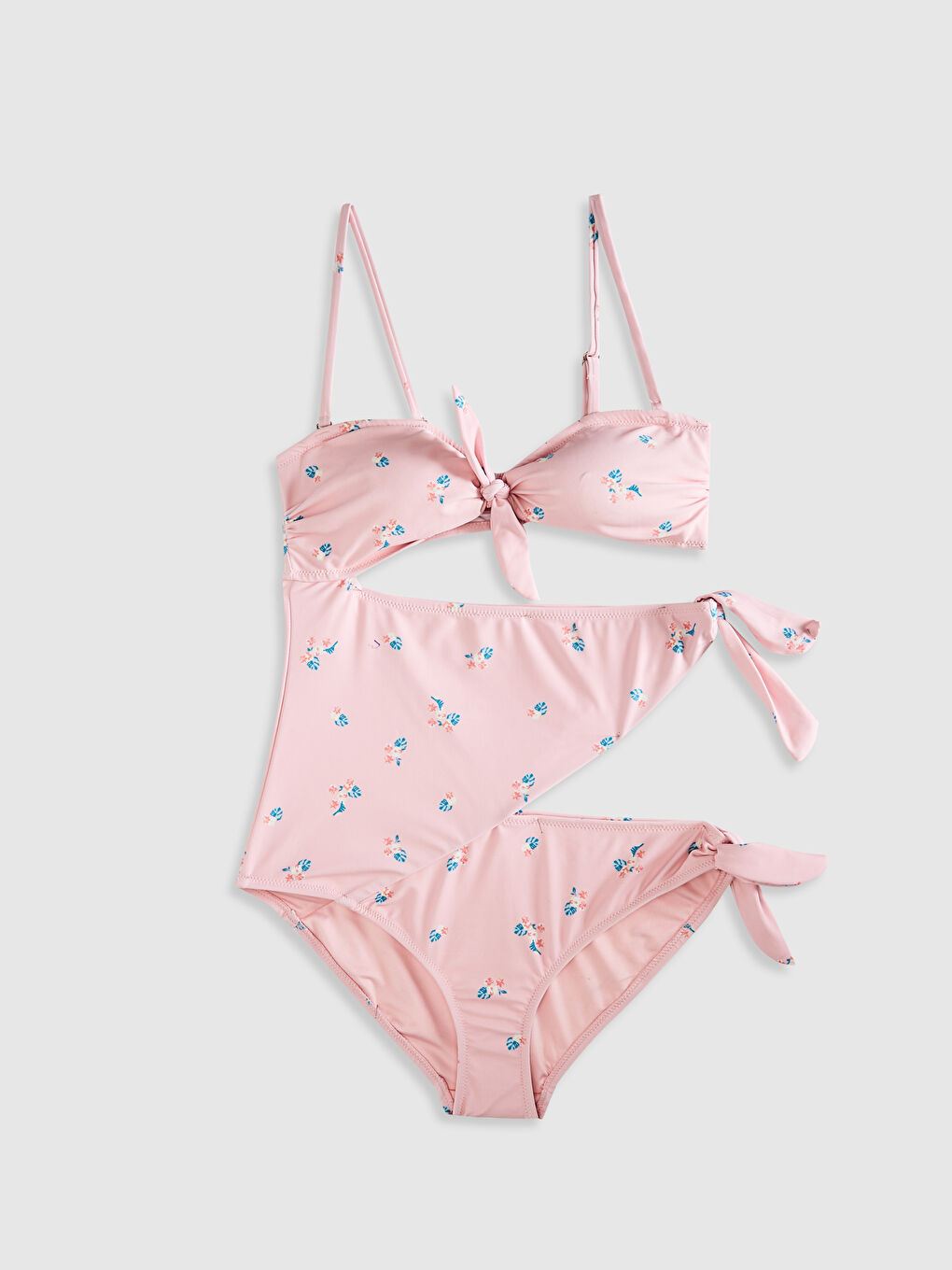 Фигурный купальник