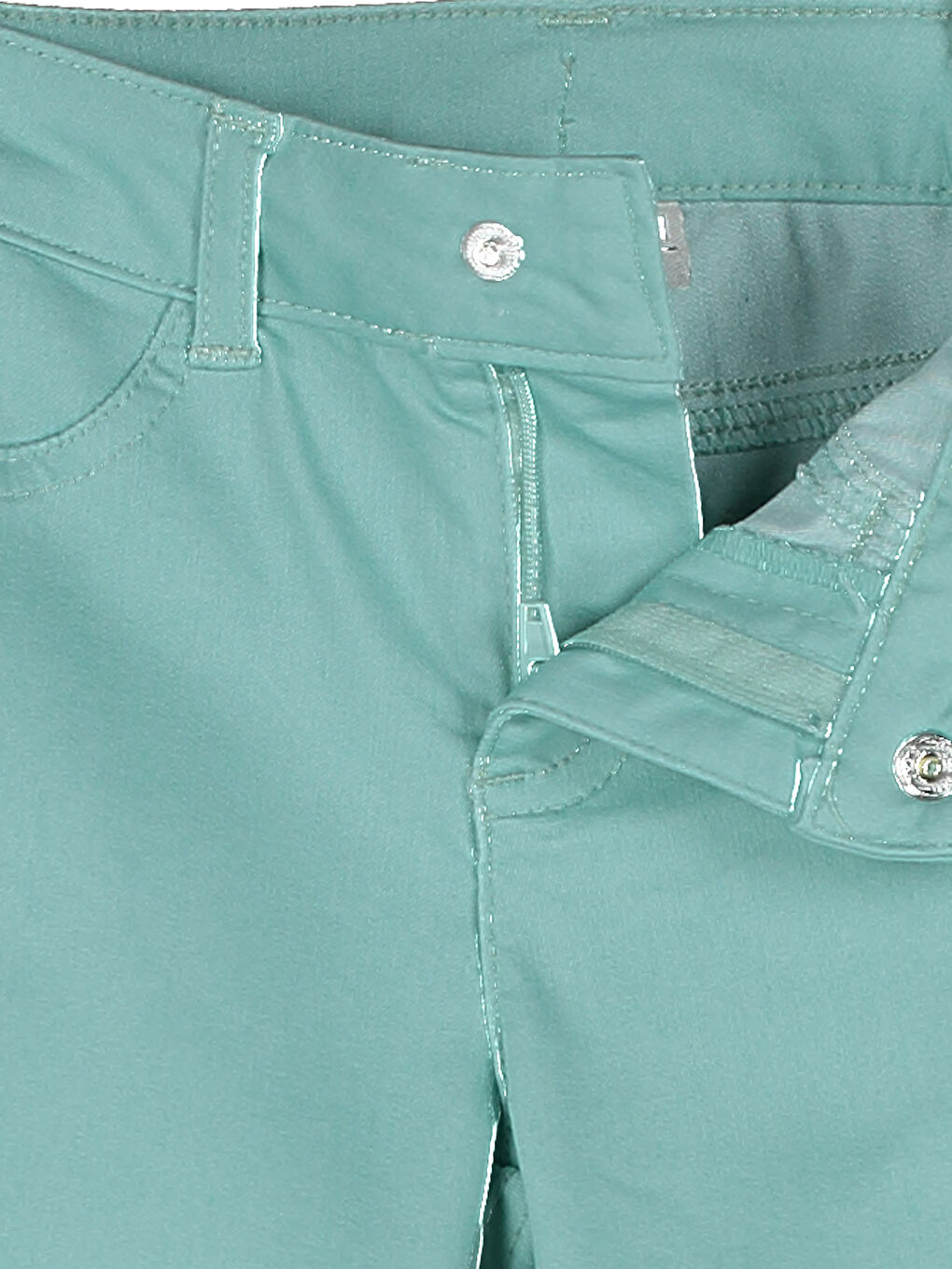 LCW Kids Basic Gabardine Mädchenshorts -0S6668Z4-Q1G
