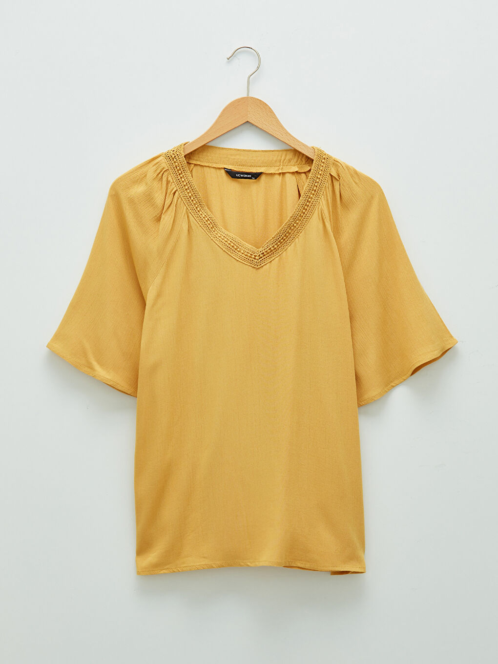 بلوزة دانتيل نصف كم متقدمة للنساء فسكوز-5