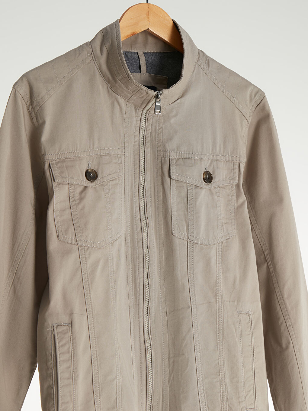 Bej Rahat Kalıp Dik Yaka İnce Erkek Mont-1