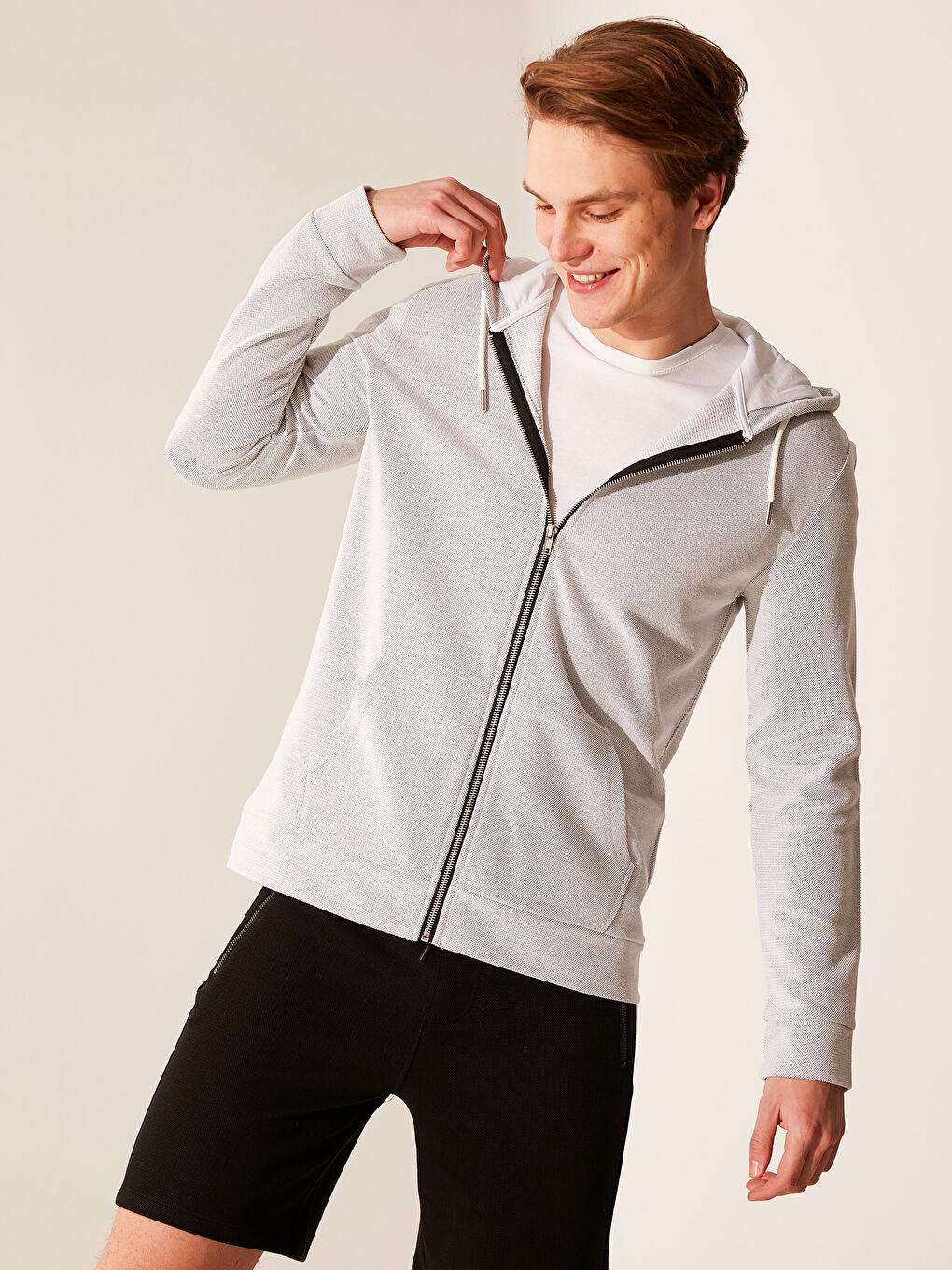 Gri Kapüşonlu Uzun Kollu Erkek Fermuarlı Sweatshirt-2