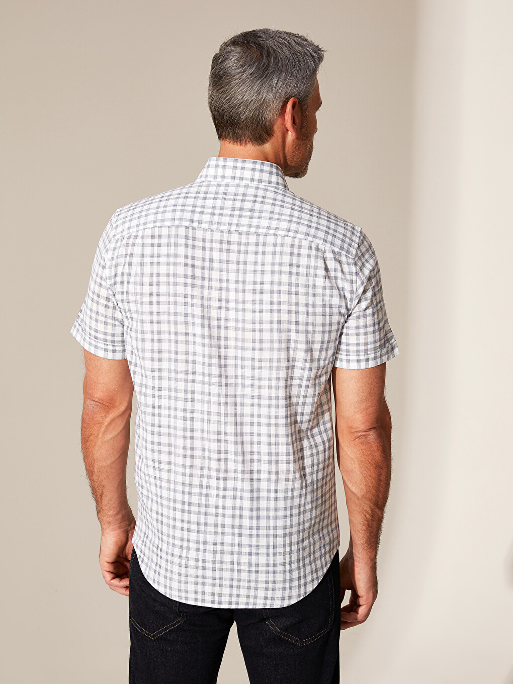 Regular Fit Plaid Short Sleeve Shirt-2