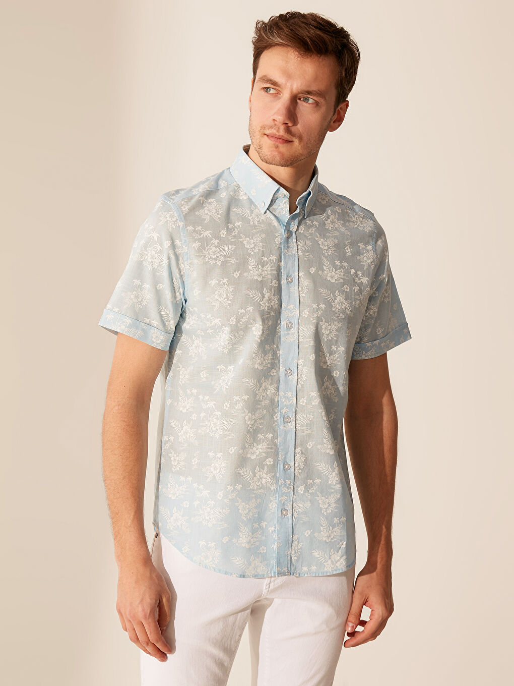 Beyaz Regular Fit Desenli Kısa Kollu Gömlek-1