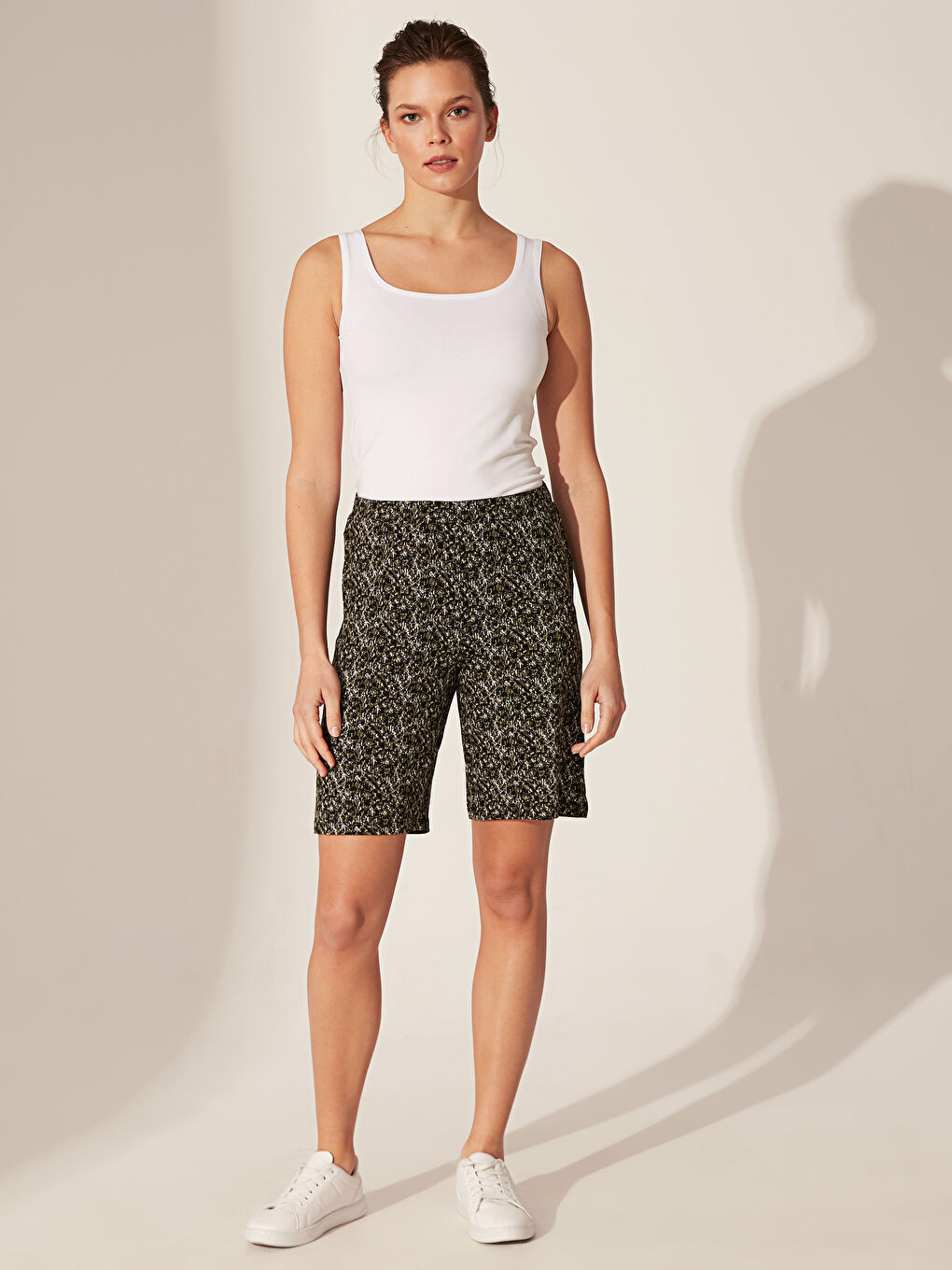 Yeşil Baskılı Şort-1