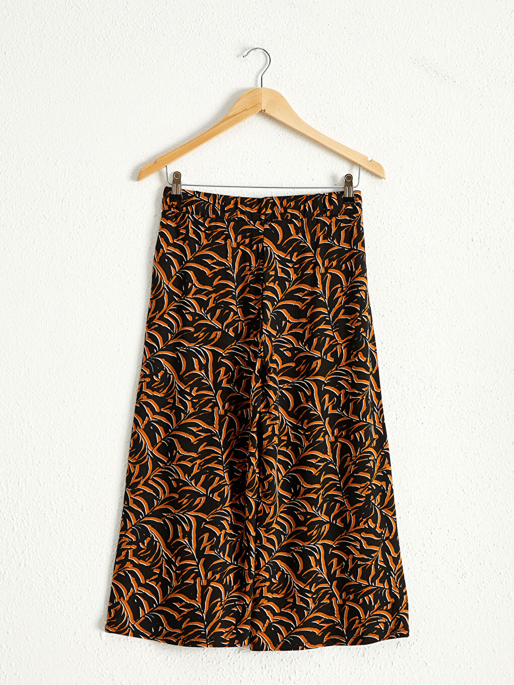 Elastic Waist Figured Viscose Capri-2