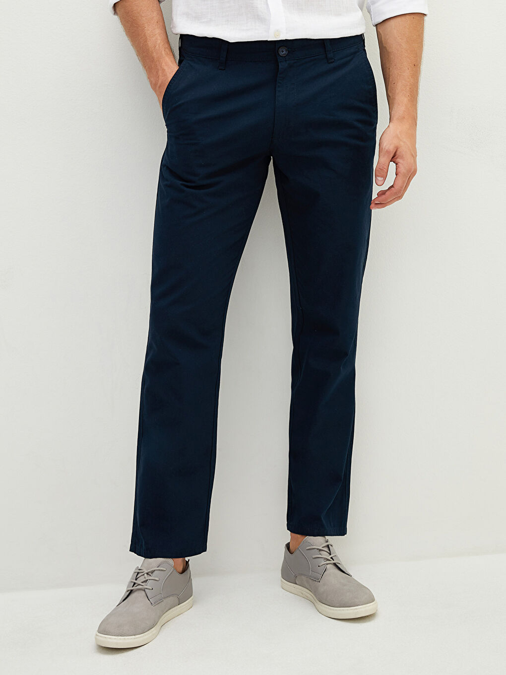 Pantalon Chino Relax Fit en Gabardine pour Hommes-3