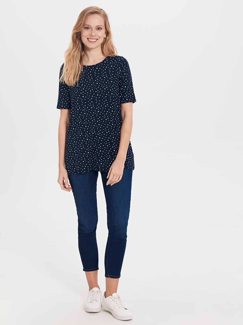 Жінка ТЕМНО-СИНІЙ Футболка-2