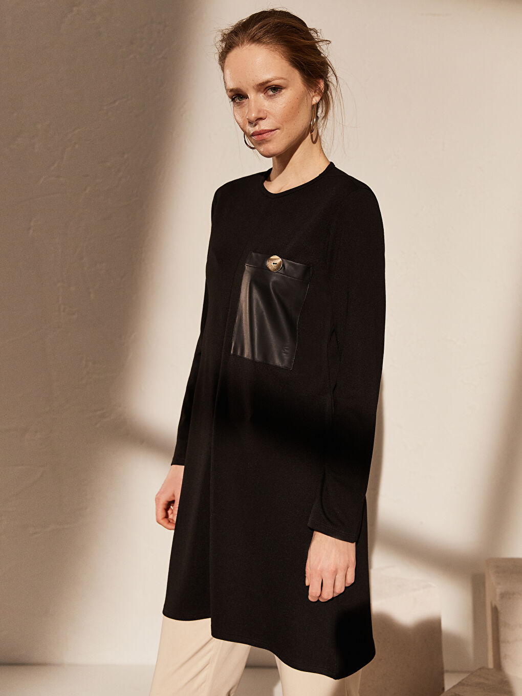 Siyah Bisiklet Yaka Uzun Kollu Kadın Tunik-2