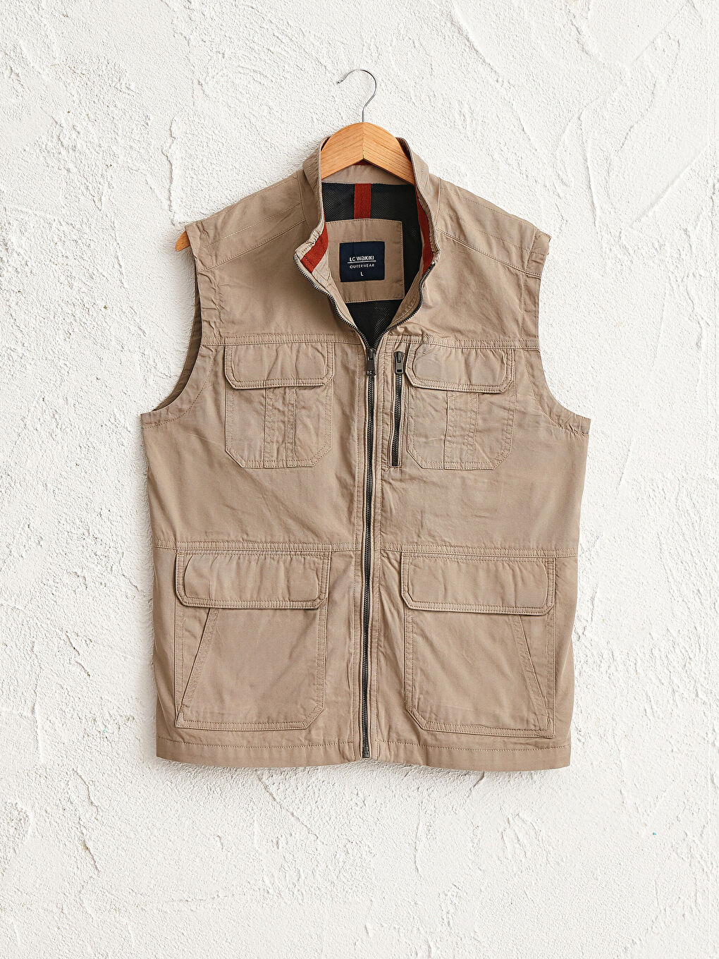 Bej Dik Yaka Fermuarlı Yelek