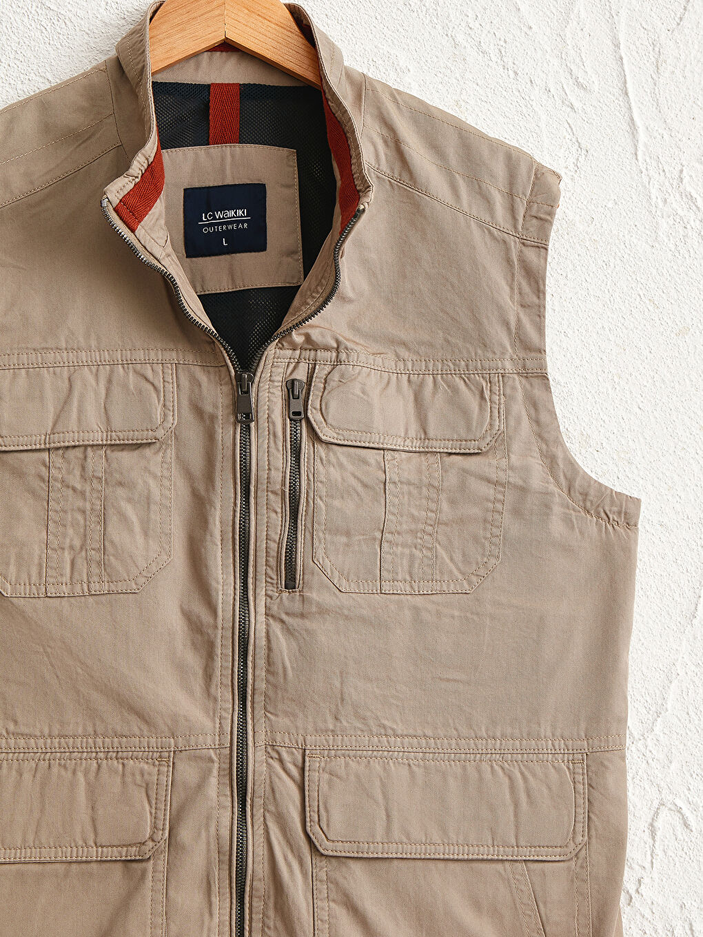 Bej Dik Yaka Fermuarlı Yelek-2