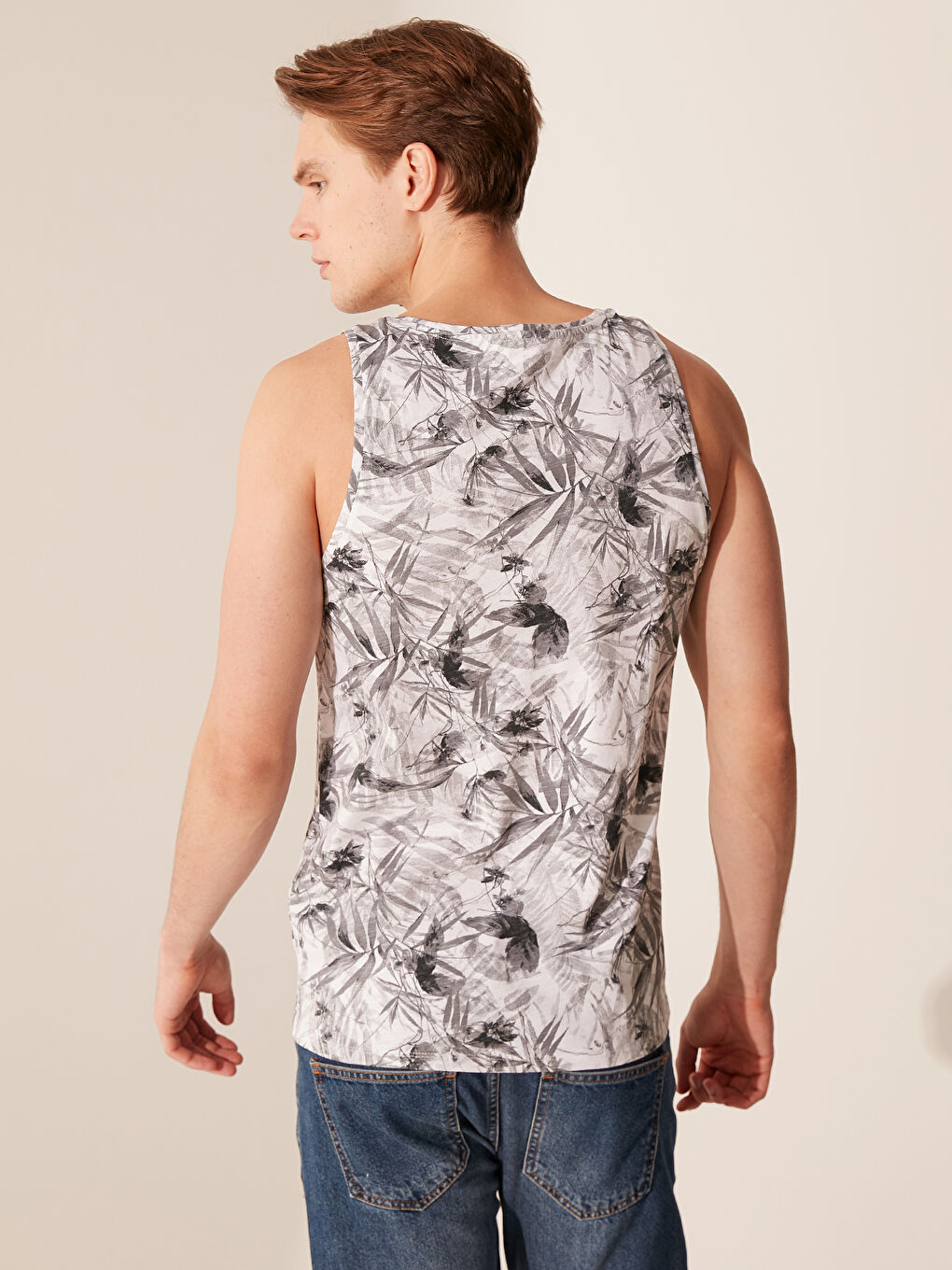 Beyaz Penye Erkek Kolsuz Tişört-3