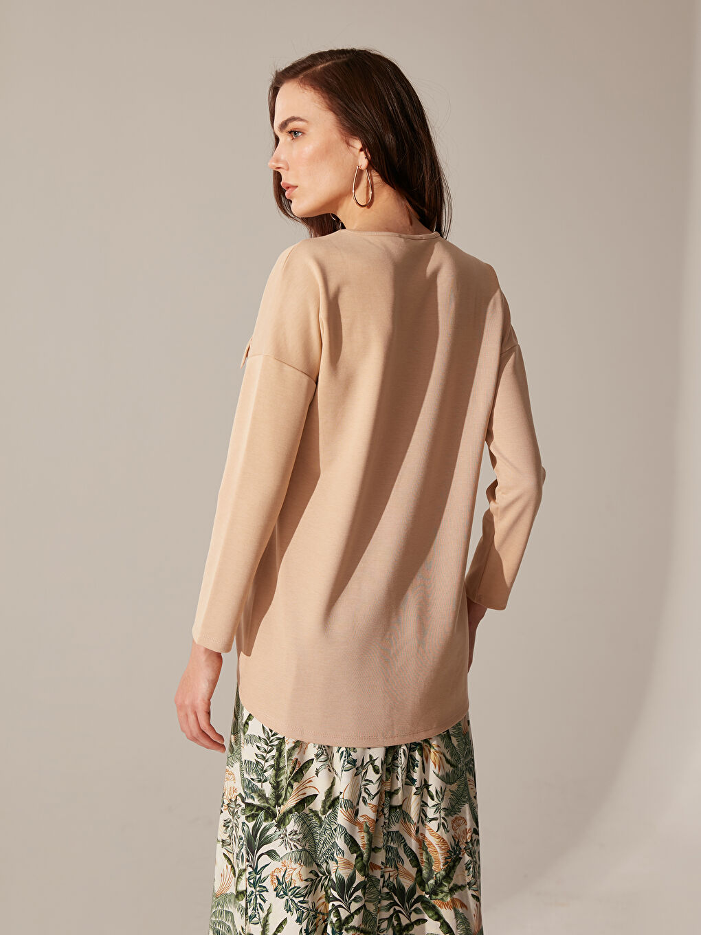 Woman BEIGE T-Shirt-4